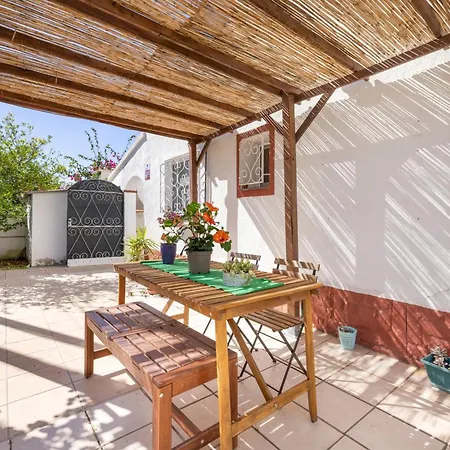 La Casa Del Mar *
